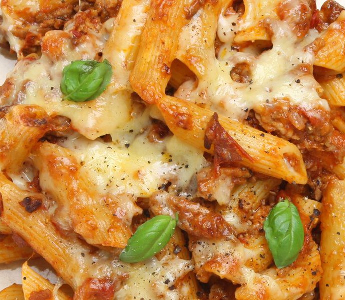 Pasta 'Ncaciata alla Messinese
